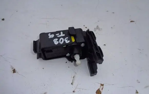 Peugeot 308 Headlight level adjustment motor 1301398414
