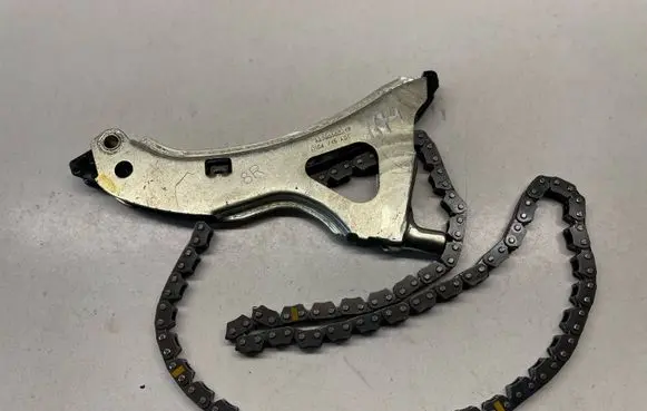 Mercedes-Benz S C217 Slide rail for timing chain A2780500217 2780500217 A2780503816