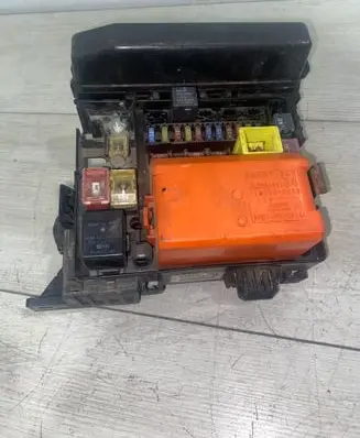 Mitsubishi Lancer Fuse box set 508241288 7232 5267
