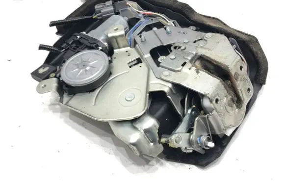 Honda Odyssey Rear door lock AY163800-0160