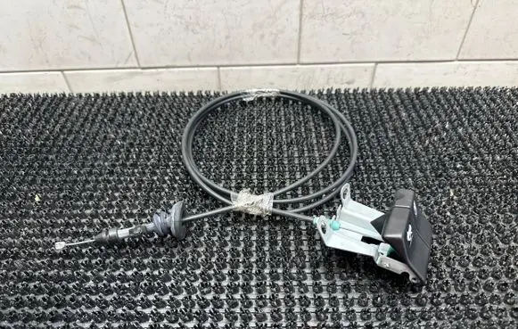 Renault Koleos II Fuel tank opening switch 