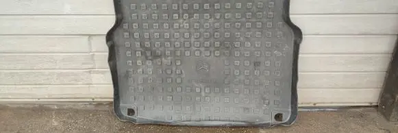 Mercedes-Benz C W204 Rubber trunk/boot mat liner A2048140341 2048140341