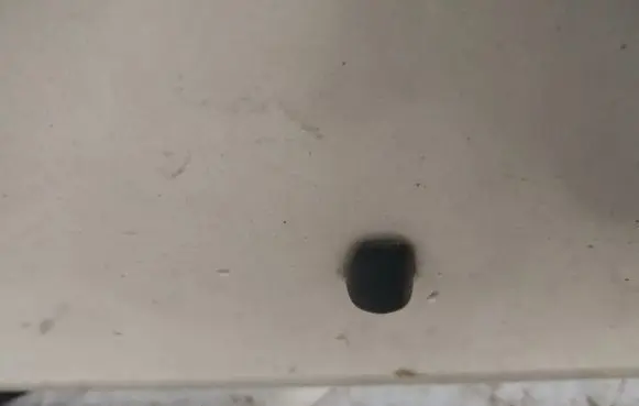 Windshield washer spray nozzle