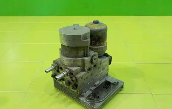 Opel Ampera ABS Pump 16942852 UP192