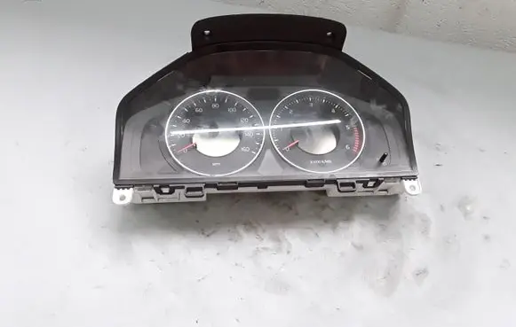 Volvo S60 Speedometer (instrument cluster) 31343328AA 69799580U 36001839