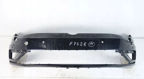 Volkswagen Golf VII Front bumper 5G0807221F