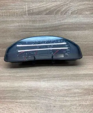 Audi A4 S4 B5 8D Speedometer (instrument cluster) 8D0919861A 110008884