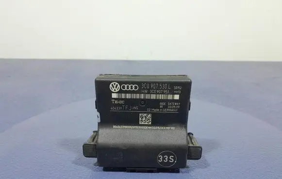Volkswagen PASSAT B6 Gateway control module 3C0907530L