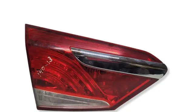 Hyundai i40 Tailgate rear/tail lights 924033Z001