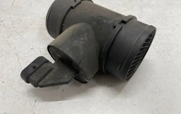 Opel Zafira B Mass air flow meter 25358054
