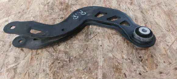 Rear upper control arm/wishbone
