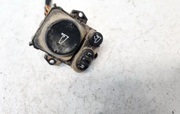 Honda Civic Wing mirror switch SMGE110 NH167L3495T