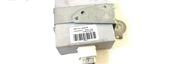 Toyota Corolla E120 E130 Door control unit/module 8974102050