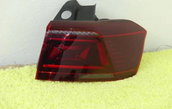Volkswagen PASSAT B8 Rear/tail lights 3G9945208P