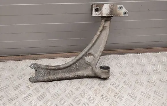 Volkswagen PASSAT CC Front lower control arm/wishbone 3C0407151G