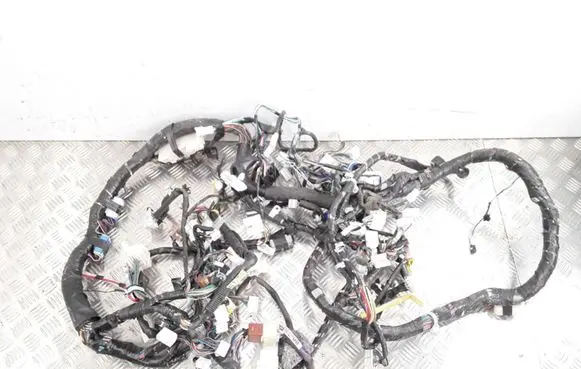 Toyota Previa (XR30, XR40) II Panel wiring 8213228800A