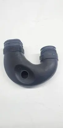 Volkswagen PASSAT B6 Air intake duct part 3C0129618D