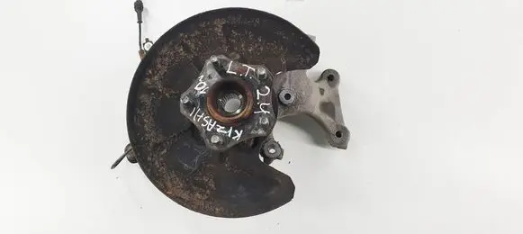 Suzuki Kizashi Rear wheel hub spindle/knuckle 