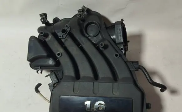 Volkswagen Jetta V Intake manifold 06A133203 05T16430217