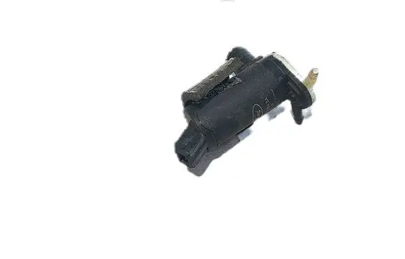 Ford Fiesta Windscreen/windshield washer pump 93BB17K624BA