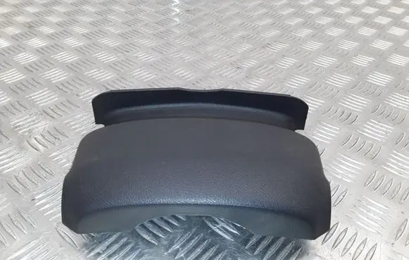 Steering wheel column trim