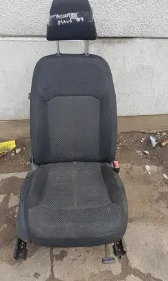 Volkswagen PASSAT B7 Front passenger seat 