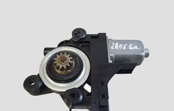 Volvo V70 Rear door window regulator motor 970715101