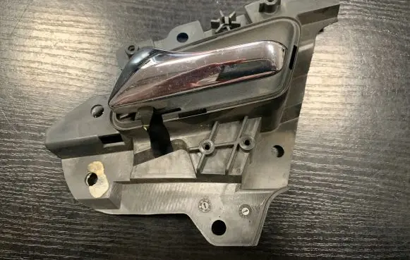 Mercedes-Benz ML W163 Front door interior handle