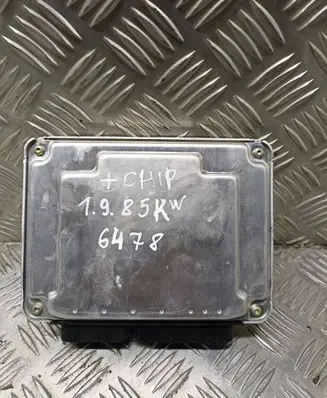 Volkswagen PASSAT B5 Engine control unit/module 038906019GQ 0281010941