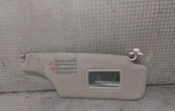 Sun visor