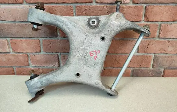 BMW X5 E70 Rear upper control arm/wishbone 6770954 6770952