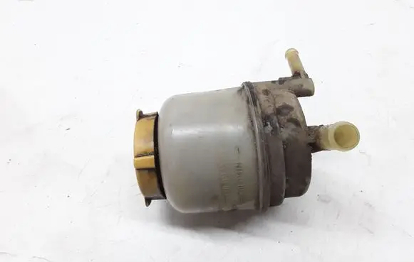 Power steering fluid tank/reservoir