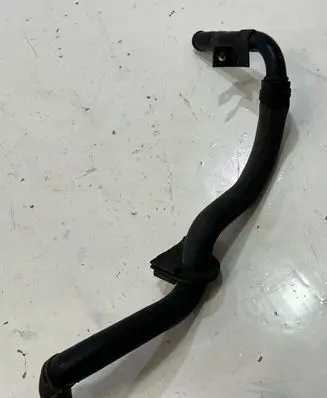 Volkswagen Touareg II Engine coolant pipe/hose