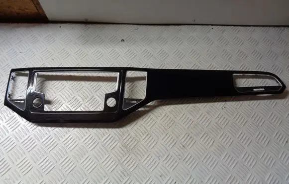 Volkswagen Golf Sportsvan Dashboard center trim panel 517858061 517858069 517858071