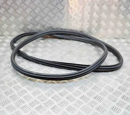 Rubber seal rear door