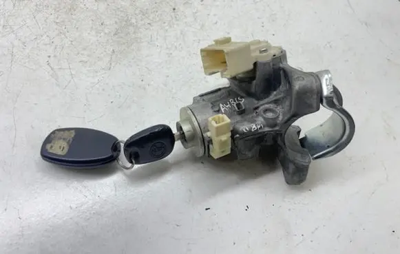 Toyota Auris 150 Ignition lock N0502638639