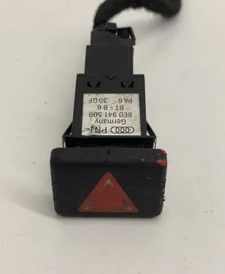 Audi A4 S4 B6 8E 8H Hazard light switch 8E0941509