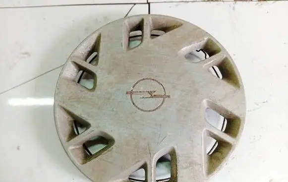 Opel Astra G R13 wheel hub/cap/trim 90372635 1310327