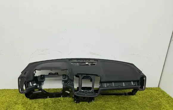 Volvo XC40 Dashboard
