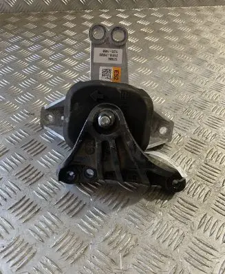 Hyundai Tucson IV NX4 Engine mount bracket 21810P0520 21815N9110