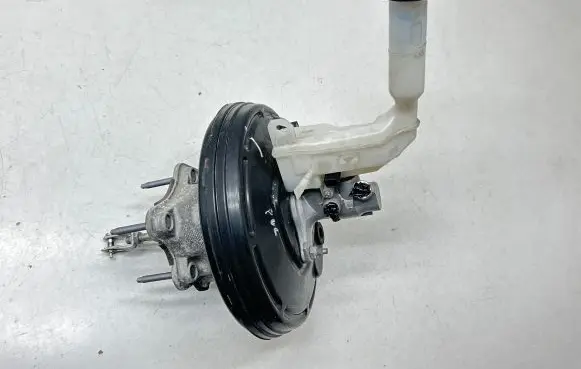Nissan Pulsar Brake booster 460073ZL1B