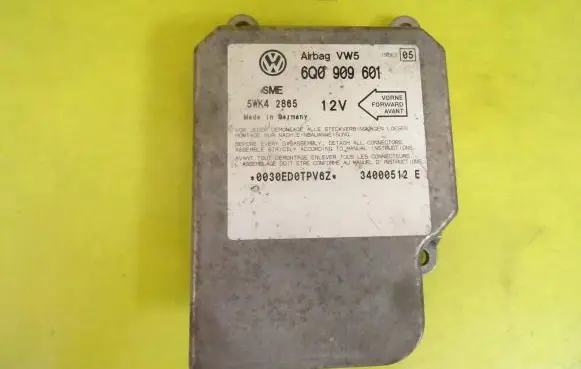 Volkswagen Golf IV Airbag control unit/module 6Q0909601