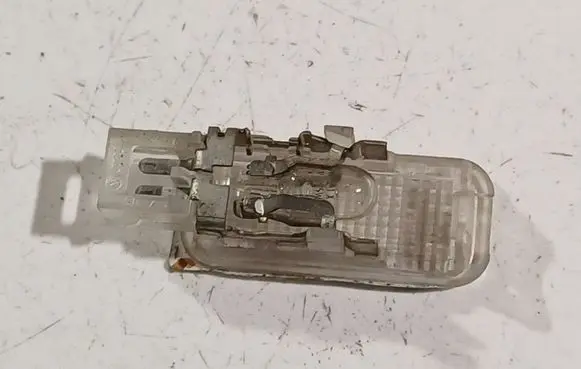 Volkswagen Golf IV Other interior light 4B0947416