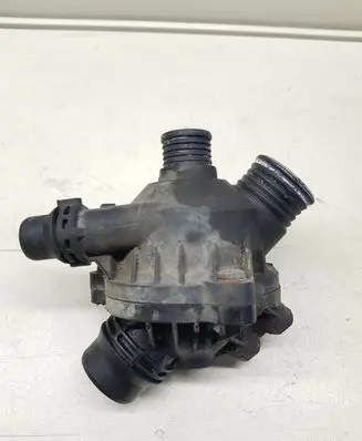 Thermostat/thermostat housing
