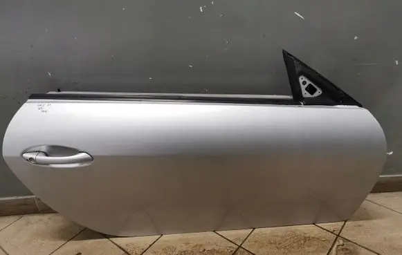 Mercedes-Benz SLK R171 Front door