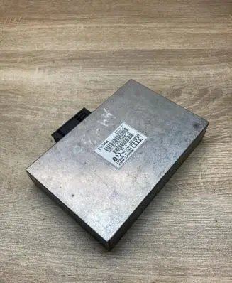 Audi A4 S4 B7 8E 8H Bluetooth control unit module 8P0862335C