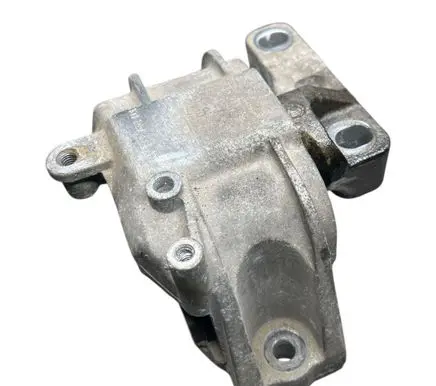 Seat Toledo III (5P) Engine mount bracket 1k0199262