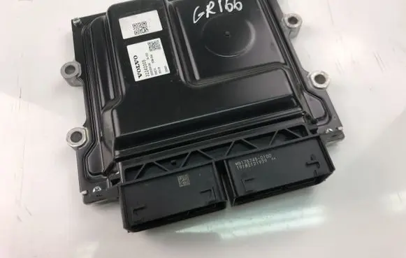 Volvo XC90 Engine control unit/module 32242005