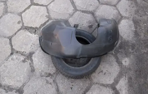 Ford Orion Front wheel arch liner splash guards 95AGA16114AD