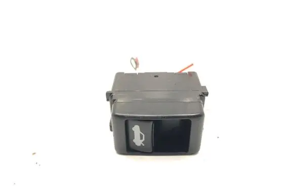 Nissan Altima Tailgate/trunk/boot exterior handle 